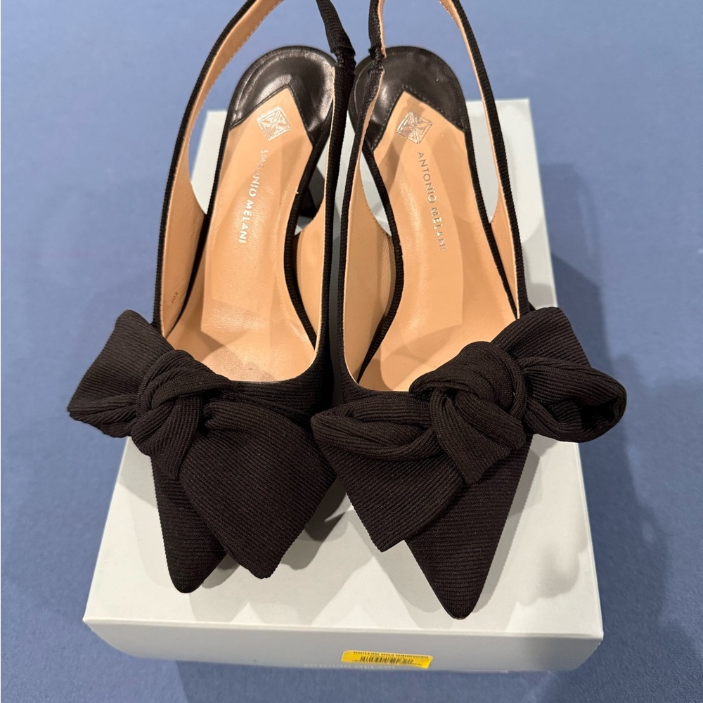 Elegant Black Slingback Heels with Bow by Antonio Melani EUC with Box sz 6